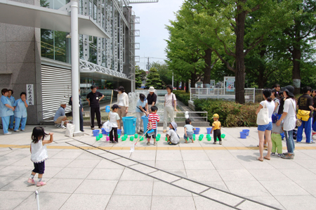 打ち水大作戦１.jpg