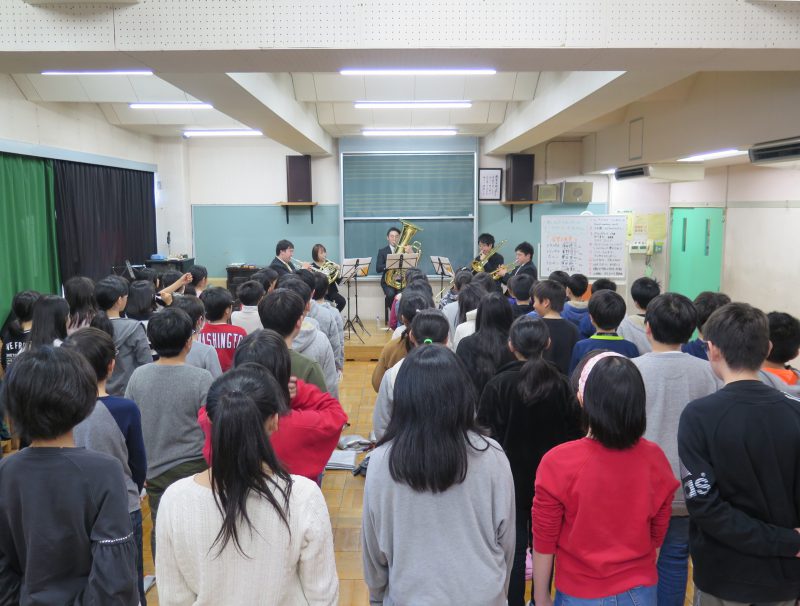 目黒区立不動小学校アウトリーチの様子