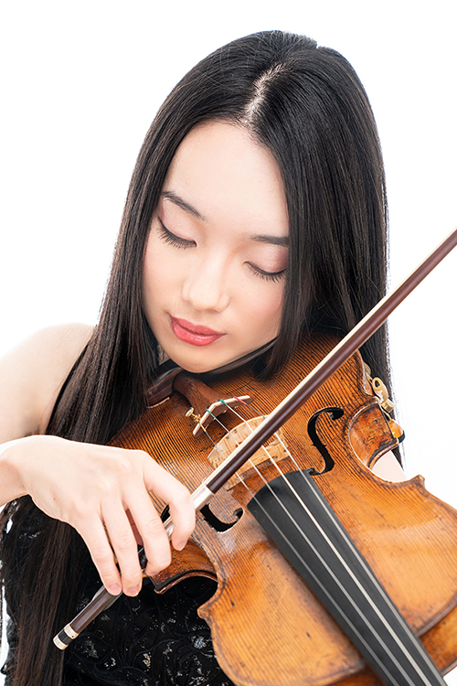 Ayako Tahara, Viola