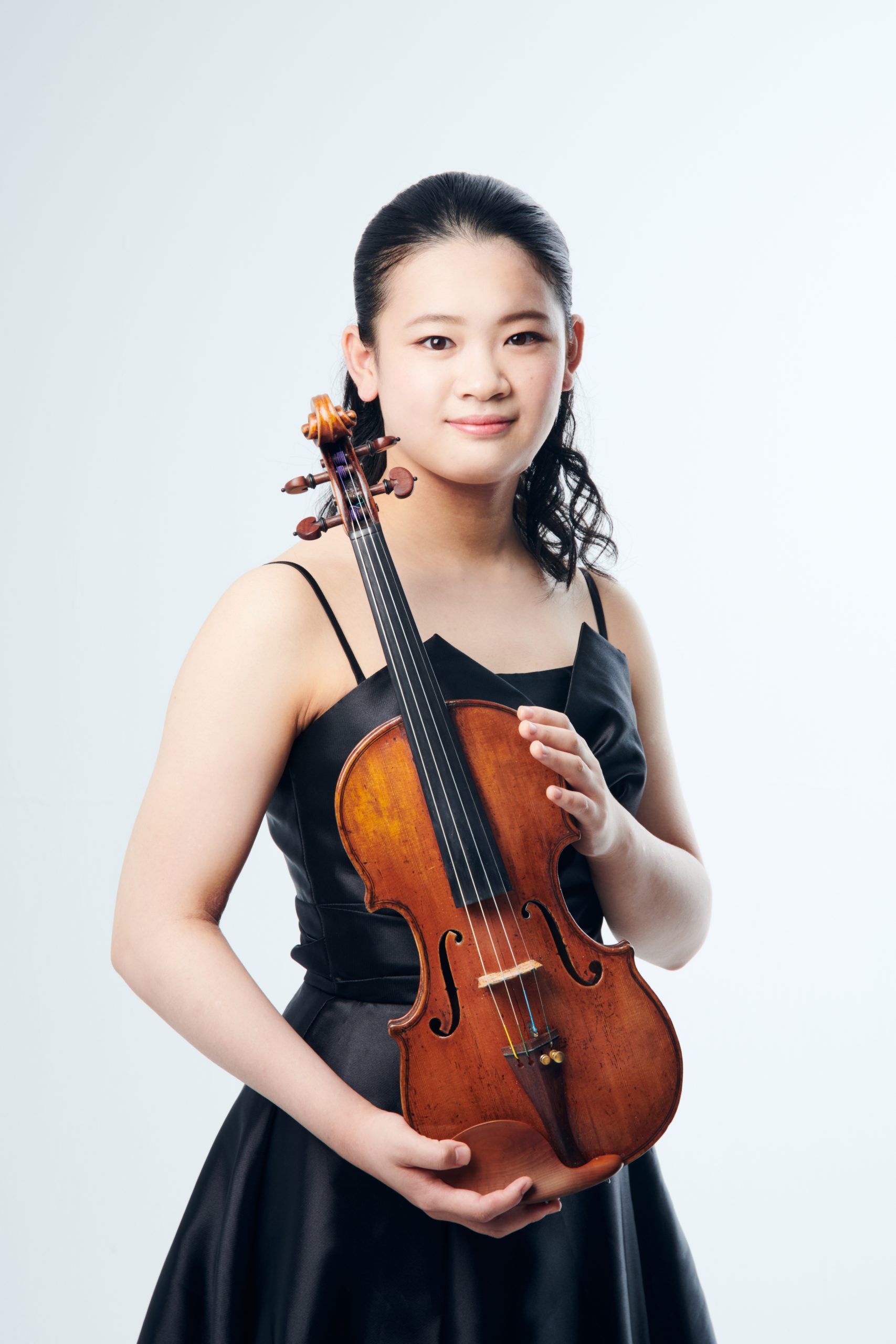 Hina Maeda, Violin